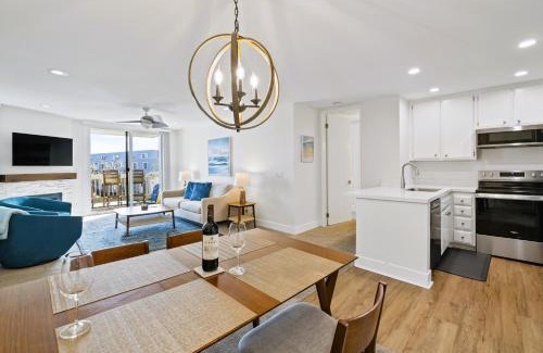Townsite Apartment | Brooks Beach Vacations House B222 Oceanside