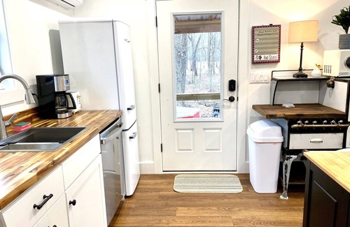 Starkville House | Brooks Farm - 1 mile from Starkville city limits