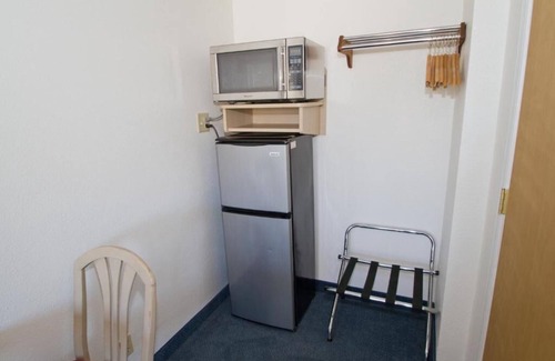 Southgate Triangle Hotel | Brooks Street Motor Inn