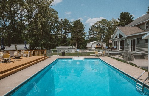 Grawn House | Brookside Cottages and Resort Brookside Cottage