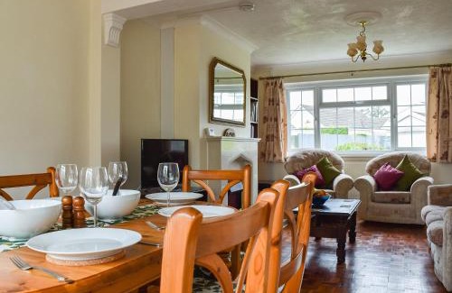 Bridgend House | Brookside