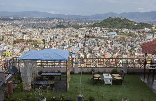 Nagarjun House | Brookside Hospitality Service (Private Rooftop House, Ichangu Branch)