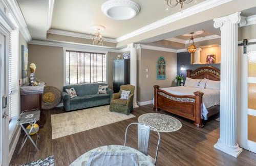 West Abbotsford Hotel | Brookside Inn Boutique Hotel