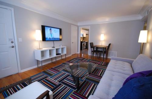 Brookwood Hotel | Brookwood Courtyard by BCA Furnished Apartments BCC1B 05 E