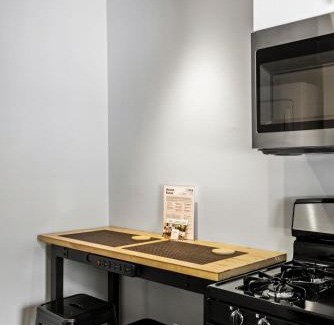 Brookwood Apartment | Brookwood Courtyard by BCA Furnished Apartments