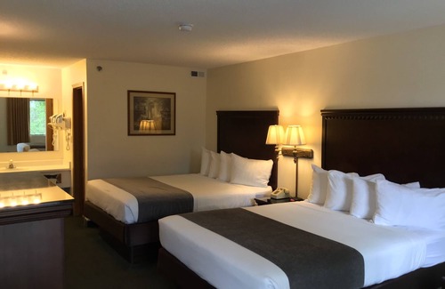 Branson Hotel | Brookwood Inn