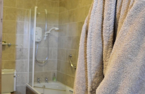 Clows Top Bed & Breakfast | Broome Park Farm B&B