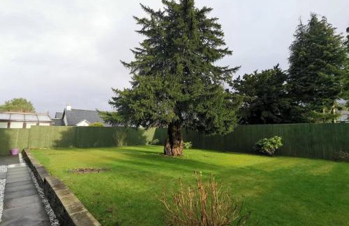 Luss House | Broomfield Cottage South Luss