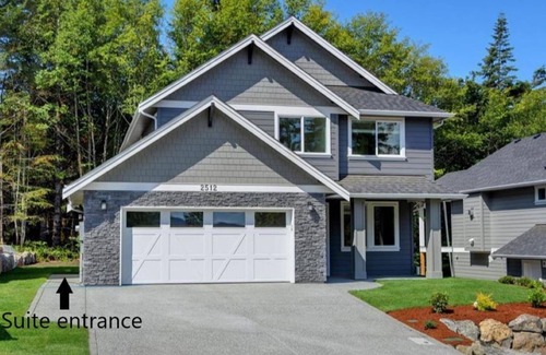Sooke Apartment | Broomhill Getaway Suite - Brand NEW