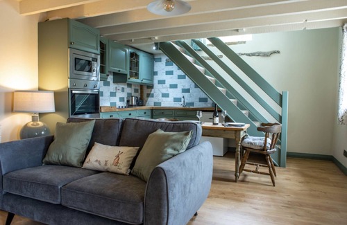 Foolow Cottage | Brosterfield Cottage - sleeps 2 guests in 1 bedroom