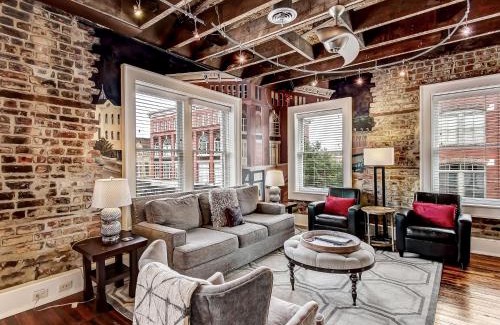Historic District - North Apartment | Broughton Corner Loft
