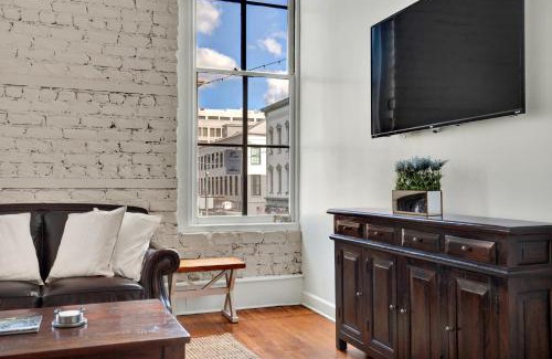 Historic District - North Apartment | Broughton Retreat