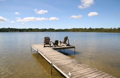 Fennville Cottage | Brower Cottage - Lakefront Secluded Wooded Lot on Hutchins Lake Near Saugatuck
