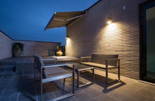 Busanjin Hotel | Brown-Dot Hotel Choeup