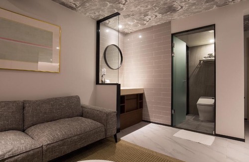 Busanjin Hotel | Brown-Dot Hotel Choeup