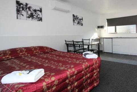 Pahiatua Hotel | Brown Trout Motel