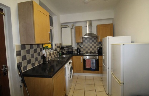Thorpe Satchville House | Browning Street Leicester by Smart Corporate Stays