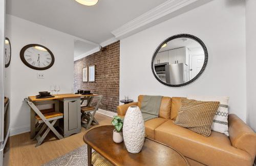 Harlem Apartment | Brownstone 2 Bed with Private Backyard near Subway