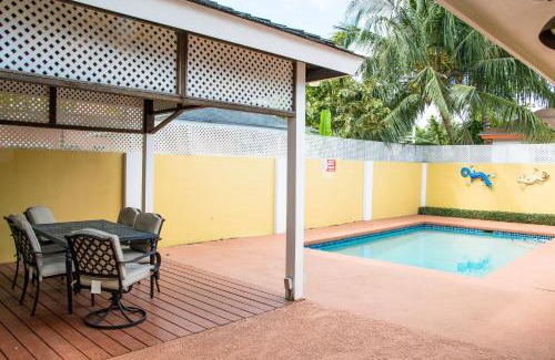 Nassau Apartment | Brownstone Guesthouses Seabeach