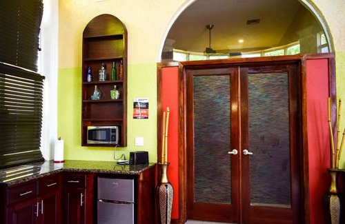 Nassau Apartment | Brownstone Marlin Drive