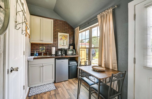 Brownsville Apartment | Brownsville Studio Cottage - Walk to Mammoth Cave!