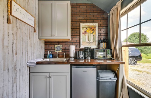 Brownsville Apartment | Brownsville Studio Cottage - Walk to Mammoth Cave!