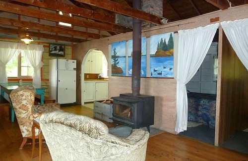 Algoma District Cabin | Bruce Bay Cottages & Lighthouse