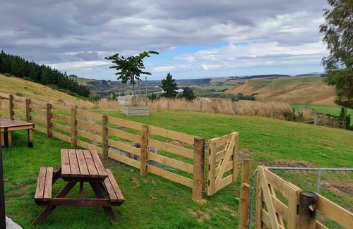 Surat Bay House | Bruce Farm Alpaca Cabin 4 by Tiny Away