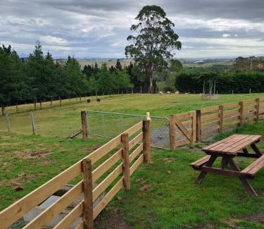 Surat Bay House | Bruce Farm Alpaca Cabin 3 by Tiny Away