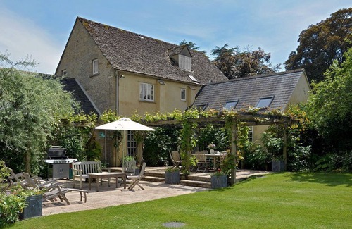 Chipping Norton House | Bruern Cottages - Weir House (sleeps 10 + 4)