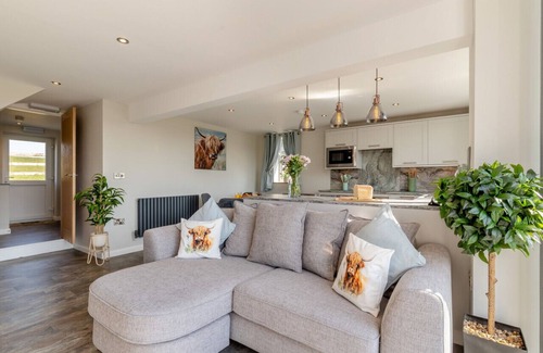 Bonsall House | Brumlea Farm Cottage