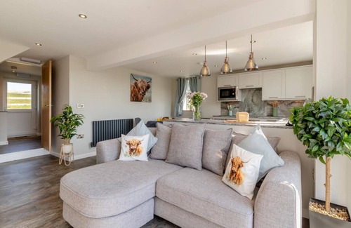 Bonsall Cottage | Brumlea Farm Cottage, Rural Country Stay, Couples & Friends, private & peaceful
