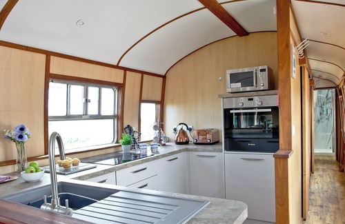 Dawlish Warren Ski Chalet | Brunel Boutique Railway Carriage 3