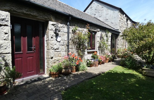 Hayle Cottage | BRUNNION COTTAGE, pet friendly, character holiday cottage in St Ives
