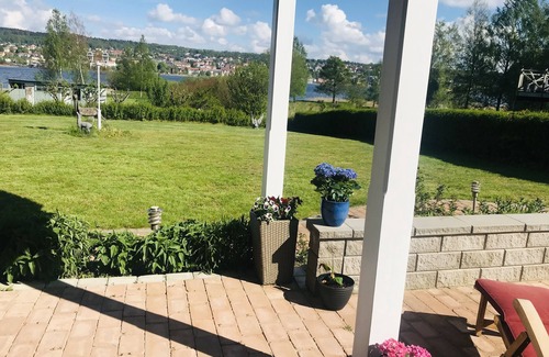 Ulricehamn Municipality Apartment | Brunns Lake House - Mysig Familjevänlig Lägenhet med Fantastisk Utsikt Över Sjön