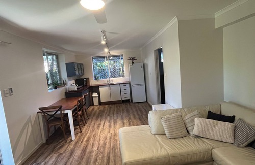 Brunswick Heads Apartment | Bruns Garden View Apartment ~ Central ~ Spacious & Close to the Beach ~