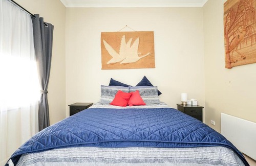 Brunswick House | Brunswick Melbourne-Cosy Room-Great location