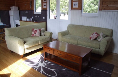 Alonnah Hotel | Bruny Island Escapes and Hotel Bruny