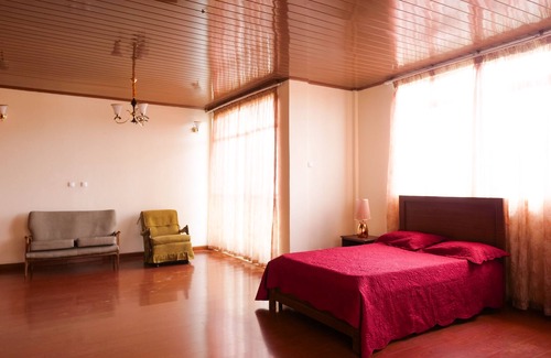 Bole House | Brusali Guest House