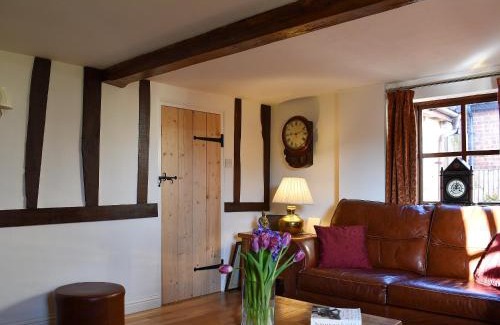 Diss House | Brushmaker Cottage
