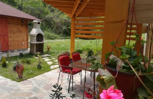 Banostor House | Brvnara kraj Dunava Zelena Oaza