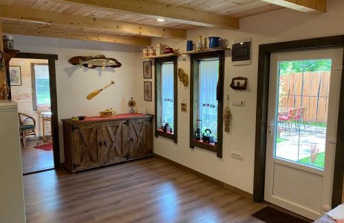 Banostor House | Brvnara kraj Dunava Zelena Oaza