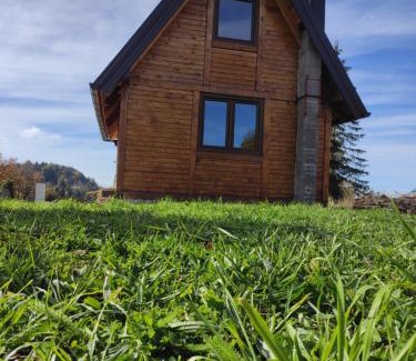 Kremna House | brvnare in