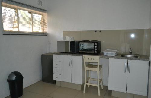 Greater Johannesburg Metropolitan Area Apartment | Bryanston Elgin - Cottage 2