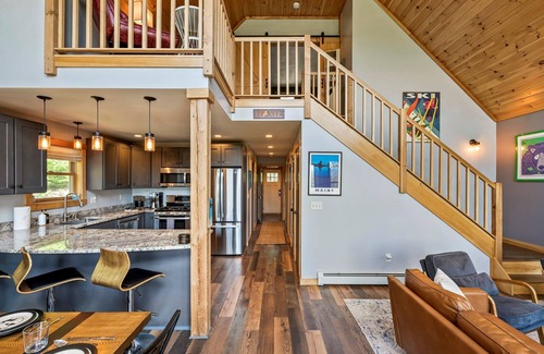 Bryant Pond House | BryantPond Cabin-BNew Firepit! HotTub|Dog Friendly