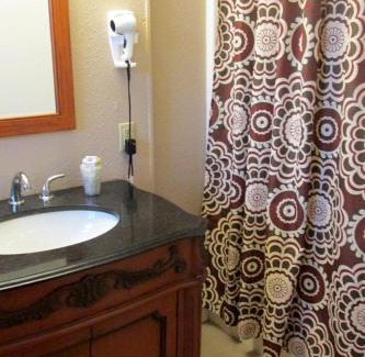 Eureka Springs Hotel | Brydan Suites