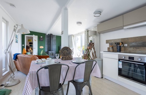 Llanfaelog Cottage | Bryn Bach: Pet-friendly cottage on the Isle of Anglesey