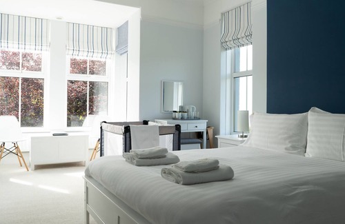 Tan-y-groes Hotel | Bryn Berwyn Country House