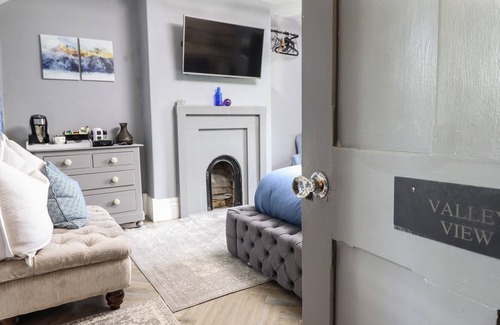 Bronygarth Cottage | BRYN CEIRIOG, family friendly, luxury holiday cottage in Chirk