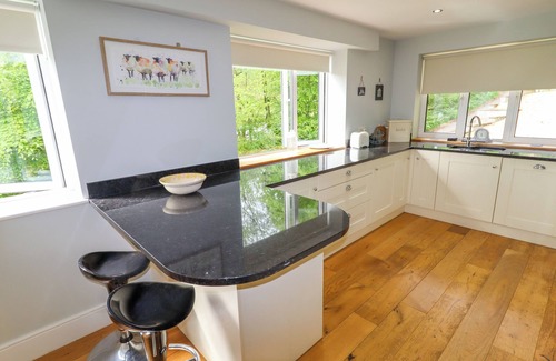 Llangollen Cottage | BRYN GOLAU, pet friendly, with open fire in Glyn Ceiriog